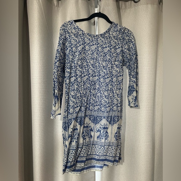 Casual beach dress - Picture 1 of 2